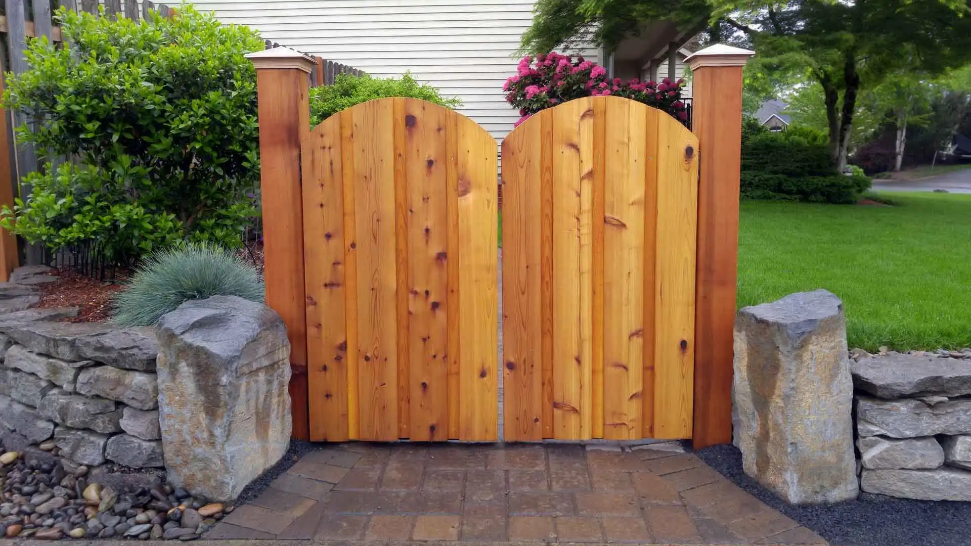 gate